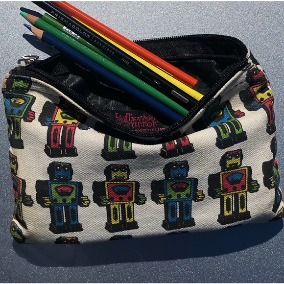 Robot Pencil Case - Picture 6 of 6